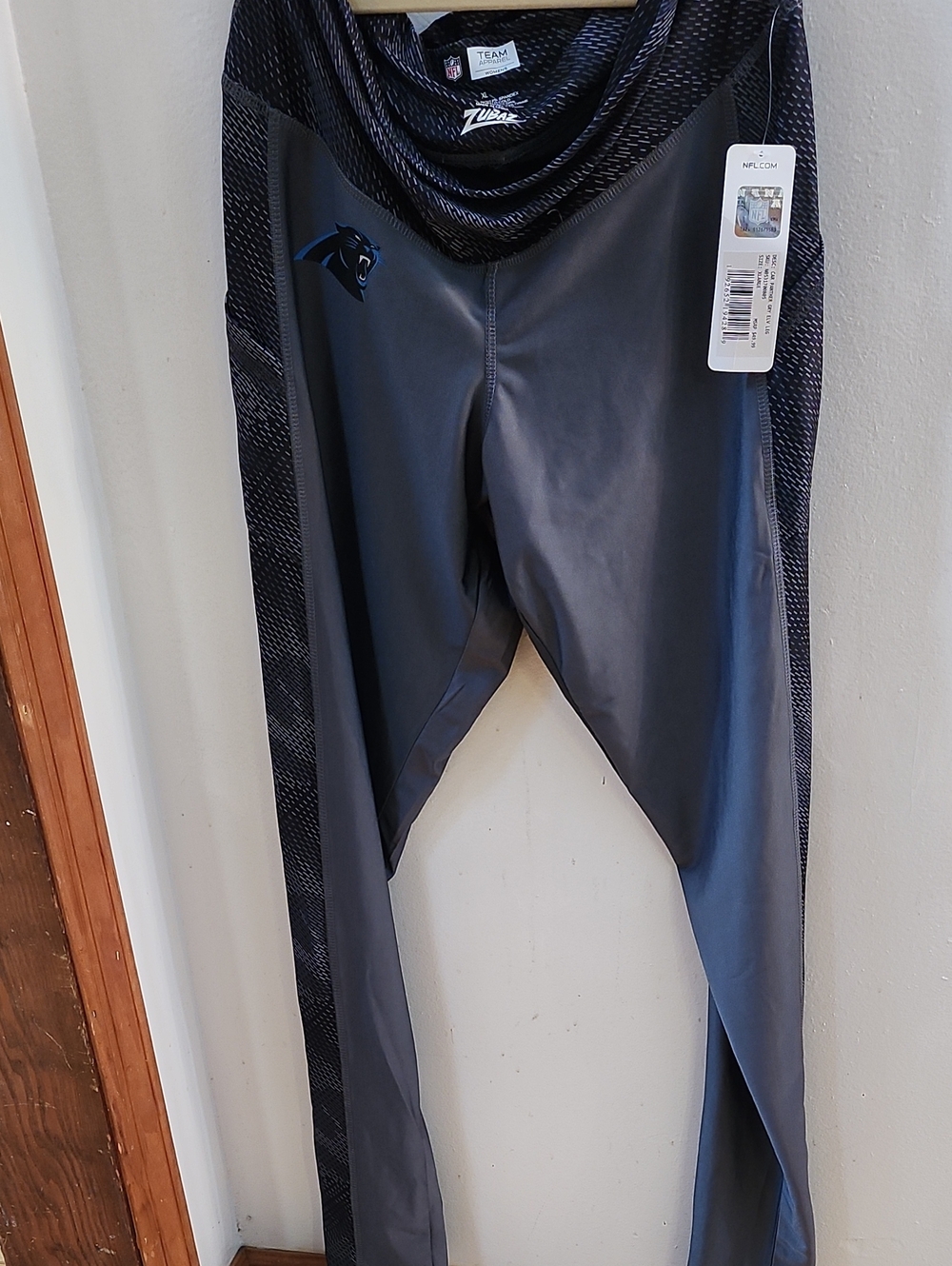 Nike Carolina Panthers Gray and Black Performance Leggings